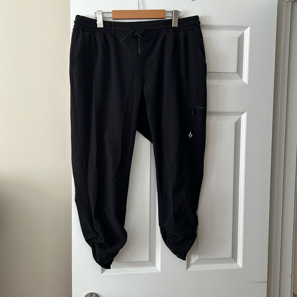 Athletic Capris